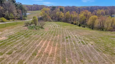 320 Church Rd, Fombell, PA 16123