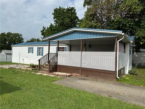 5 Route 21 Estates Mhp, Carmichaels, PA 15320