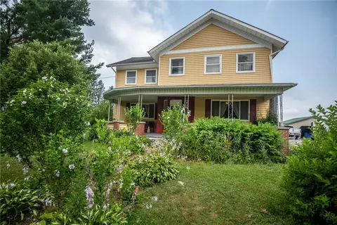 625 Greenfield Rd, Mercer, PA 16137