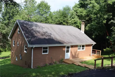 145 Fairfield Rd, New Florence, PA 15944