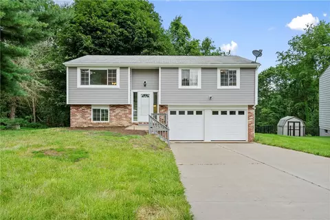 129 Pinehurst Dr, Freedom, PA 15042