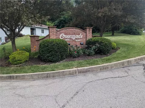 107 Breezewood Ct, Beaver Falls, PA 15010