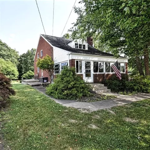 214 Malden Rd, Brownsville, PA 15417