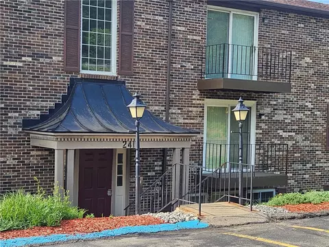 241 Coxcomb Hill Rd #23, New Kensington, PA 15068