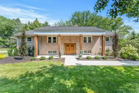 103 Whitehill Dr, New Castle, PA 16105