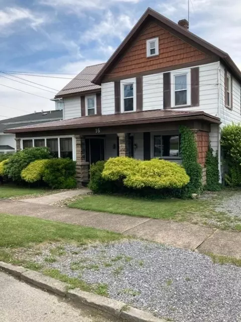 16 Prospect Ave, Dubois, PA 15801