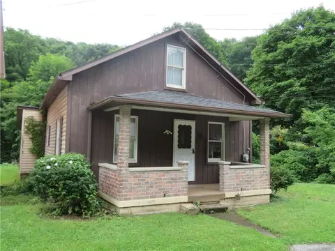494 494 12 Evergreen Rd, Leechburg, PA 15656