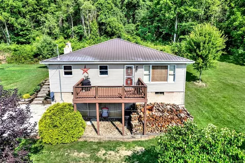 295 Simpson Holw, Mount Pleasant, PA 15666