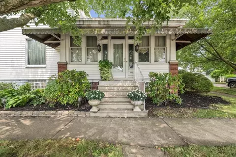 202 N Jackson St, Evans City, PA 16033