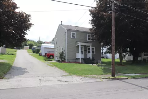 406 E 2nd Ave, Derry, PA 15627
