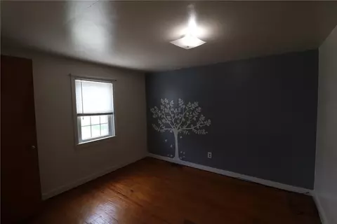 406 E 2nd Ave, Derry, PA 15627 photo 5