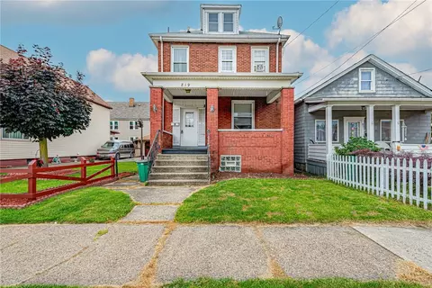 819 Glenwood Ave, Ambridge, PA 15003