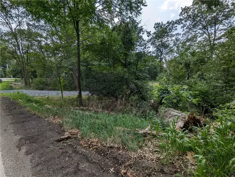 4040 Glen Eden Rd, Cranberry Township, PA 16066