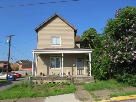 9 Sherman Ave, Dravosburg, PA 15034