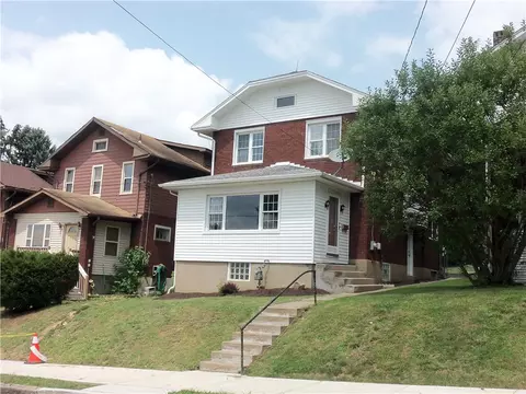 450 Donnan Ave, Washington, PA 15301