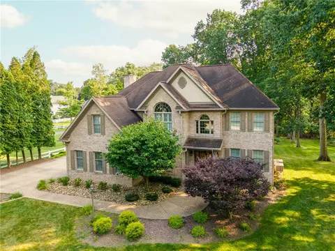 203 Lakeside Way, Greensburg, PA 15601