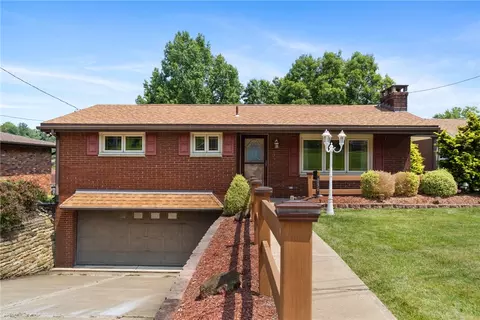 130 Longvue Dr, West Mifflin, PA 15122