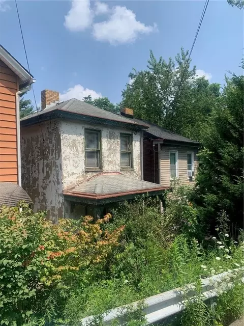 622 Knapp St, Pittsburgh, PA 15212