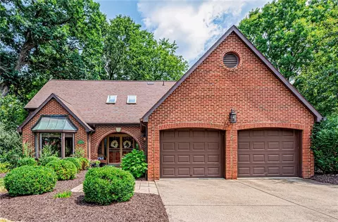 2640 Fountain Hills Dr, Wexford, PA 15090