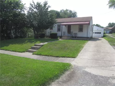 23 Adams St, Wheatland, PA 16161