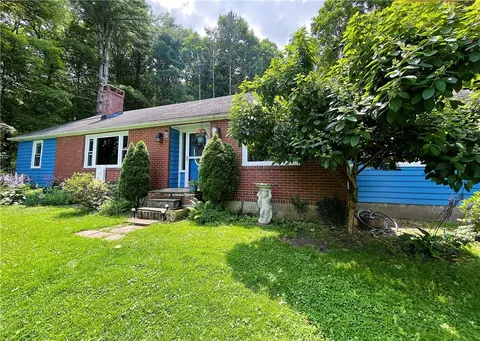 355 Lake Shore Dr, Boswell, PA 15531