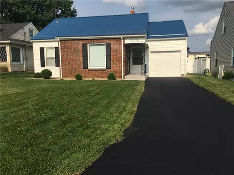 510 Wood St, Ellwood City, PA 16117