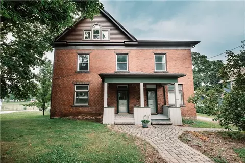 668 S 6th St, Indiana, PA 15701