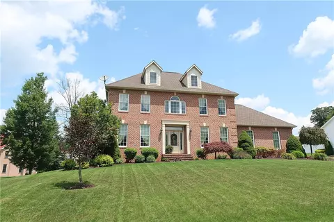 205 Curtis Dr, Johnstown, PA 15904