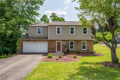 1268 Cairn Dr, Bethel Park, PA 15102