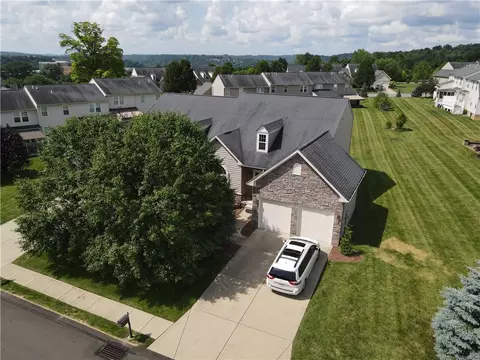 609 Juniper Ln, Bridgeville, PA 15017