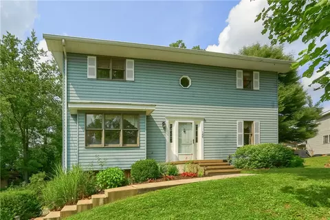 166 Charity Dr, Aliquippa, PA 15001