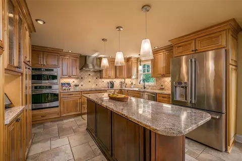 2411 Willow Dr, Export, PA 15632 photo 11