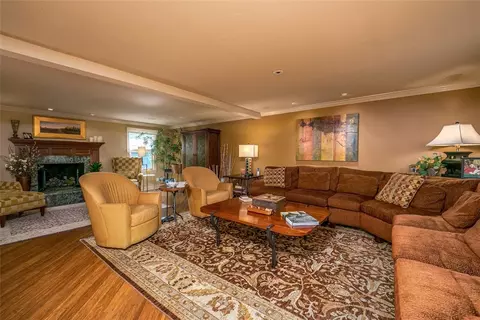 2411 Willow Dr, Export, PA 15632 photo 5