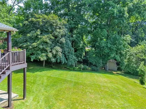 2411 Willow Dr, Export, PA 15632 photo 37
