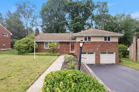 1918 S Clearview Rd, Glenshaw, PA 15116