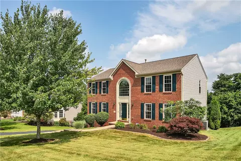 229 Field Club Cir, Mckees Rocks, PA 15136
