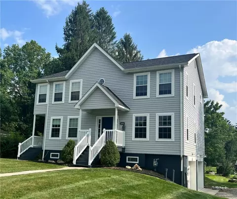 3404 Smith Ln, New Castle, PA 16105