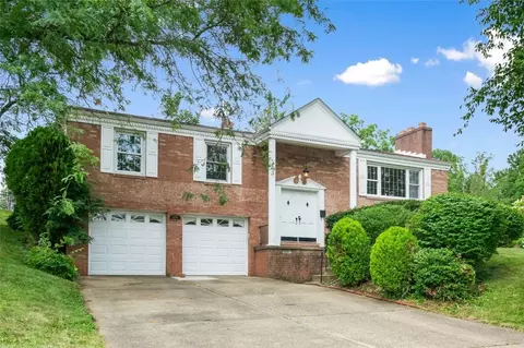 1297 Old Meadow Rd, Pittsburgh, PA 15241