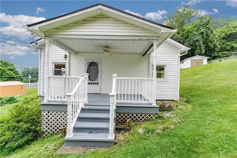 135 Hillman St, Greensboro, PA 15338