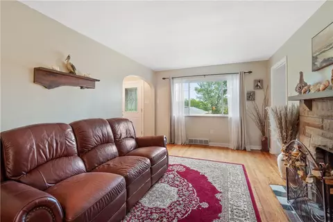 2007 Michael Ave, Irwin, PA 15642 photo 11