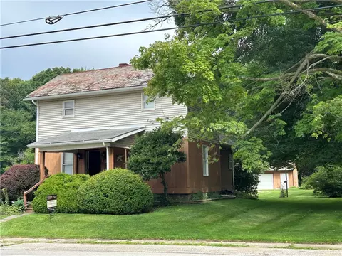 1209 Franklin Rd, Jackson Center, PA 16133