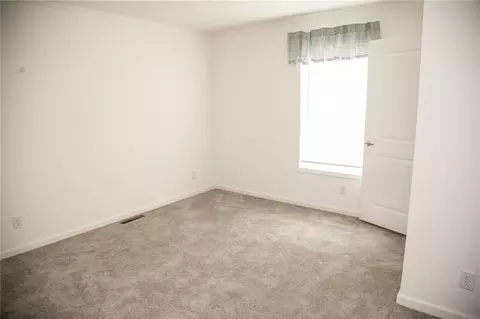 196 Commodore Dr, Perryopolis, PA 15473 photo 10
