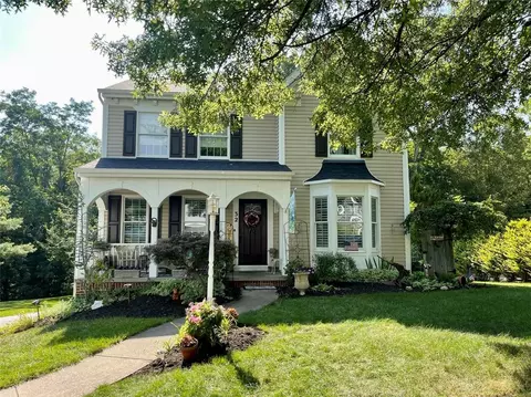 32 Pacers Ridge Dr, Canonsburg, PA 15317