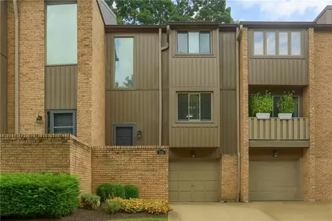 338 Central Dr, Cranberry Township, PA 16066