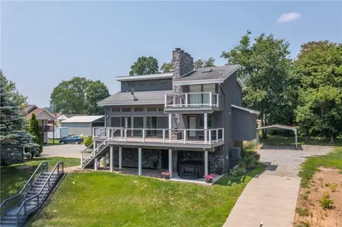 598 River Ave, Stockdale, PA 15483