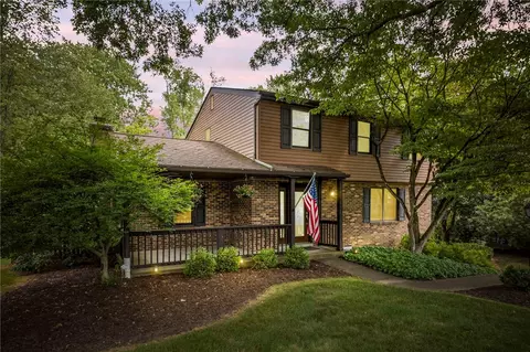 4724 Lucy Dr, Allison Park, PA 15101