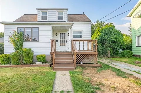 33 Wagner St, Uniontown, PA 15401