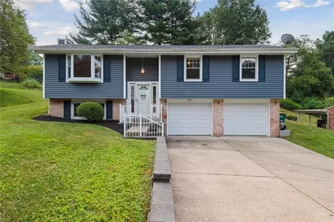 110 Carriage Hill Rd, Glenshaw, PA 15116