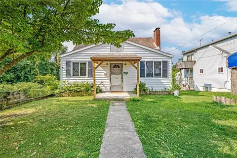 461 Mccully St, White Oak, PA 15131
