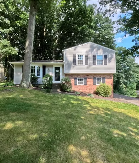 232 Haymont Dr, Gibsonia, PA 15044